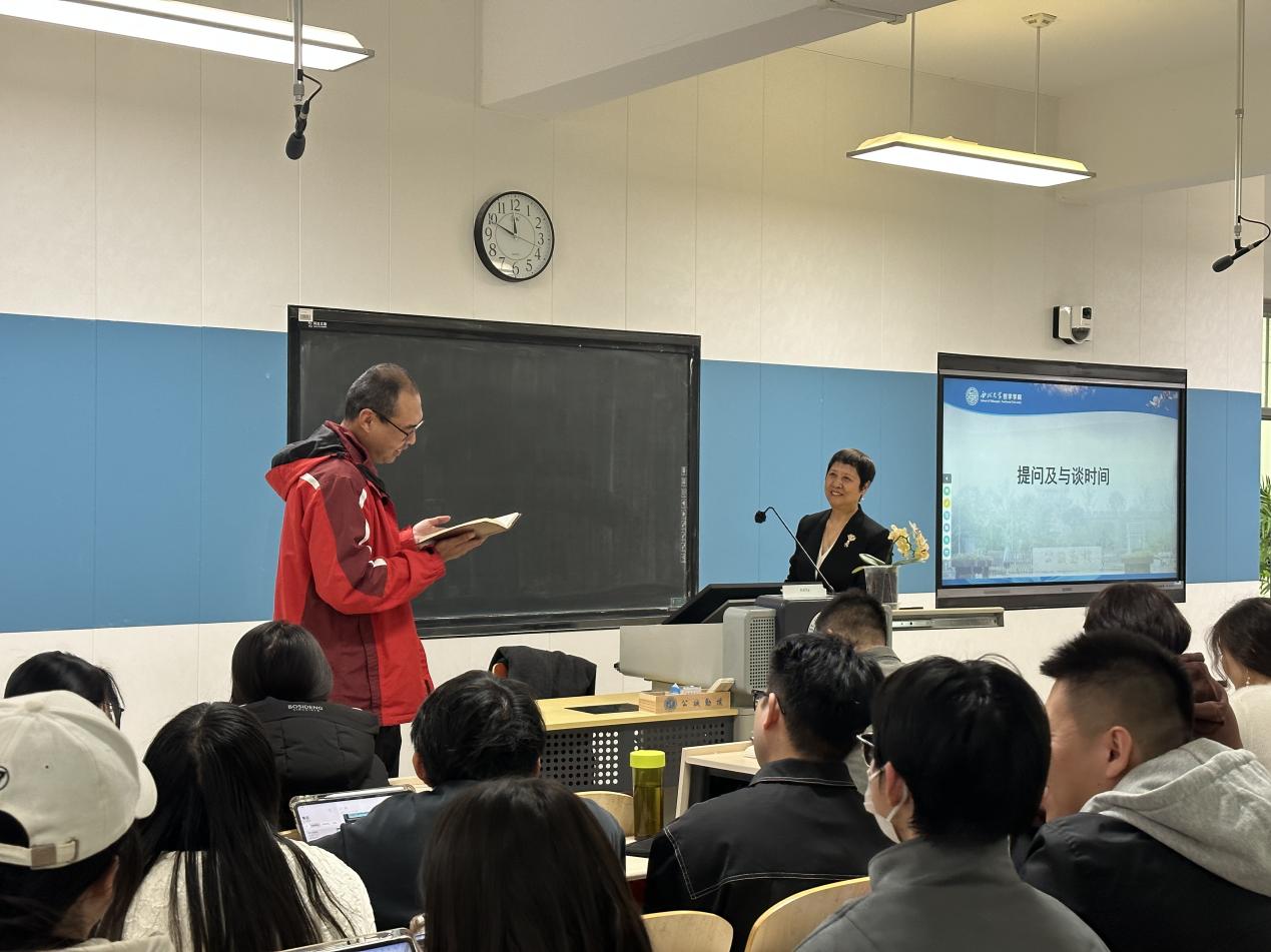 2e9087f4f72f556fd6df7ad458e23932